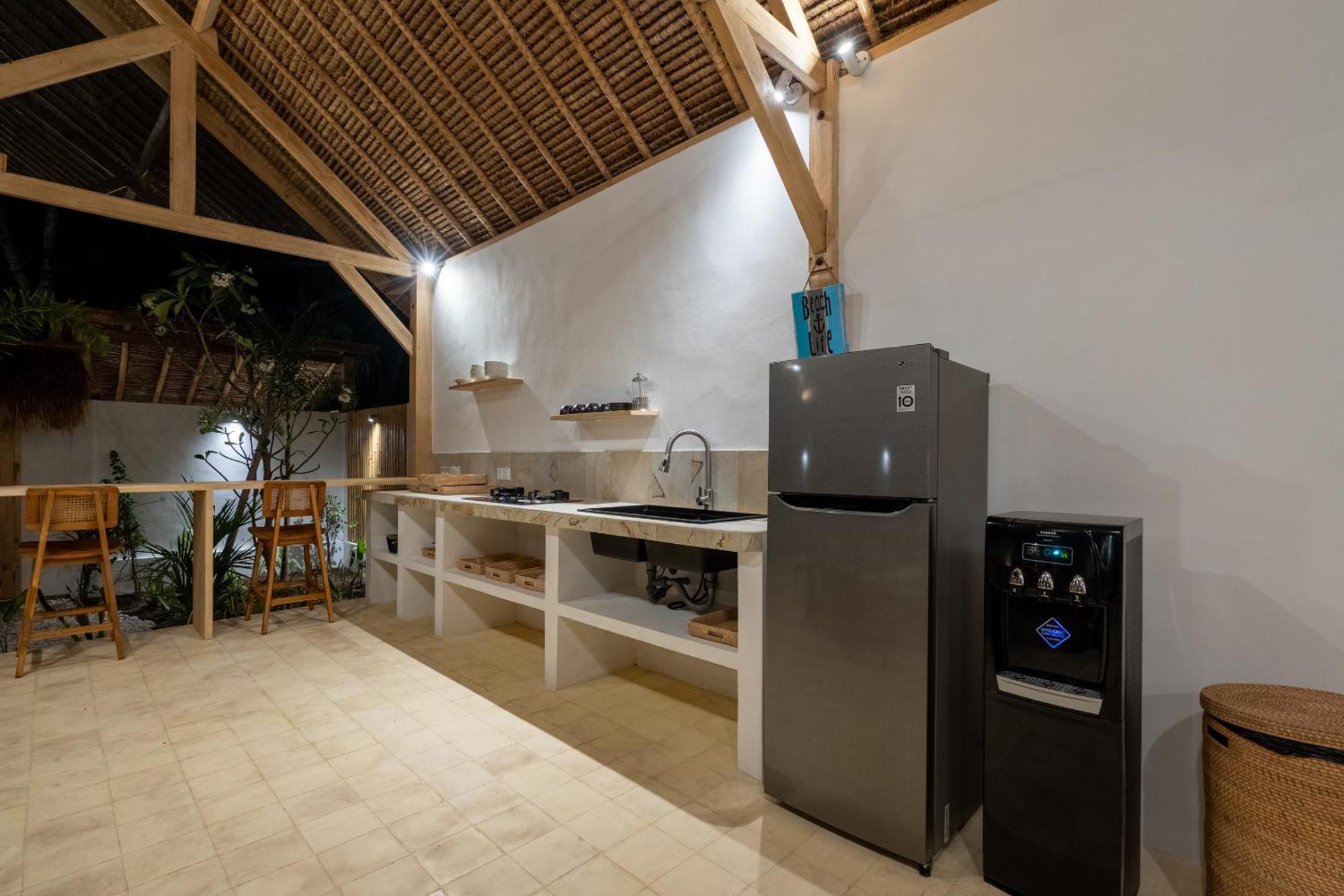 Villa Kelapa Kucing Gili Air Exterior photo